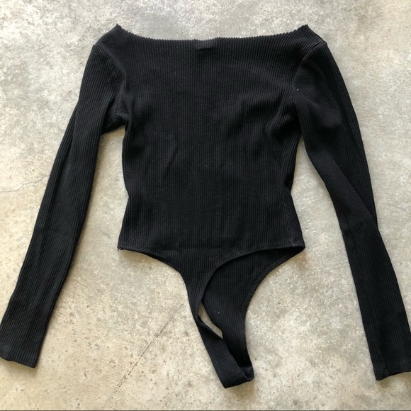 Black ribbed bodysuit long sleeve size small from Salty Los Angeles - Picture 3 of 4